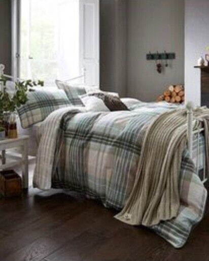 Lorraine Kelly Stirling Duvet Set Green Double - William George