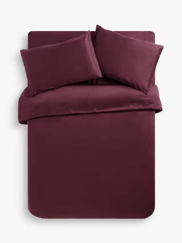 Plain Dye Easy Care Duvet Set Claret Super King - William George