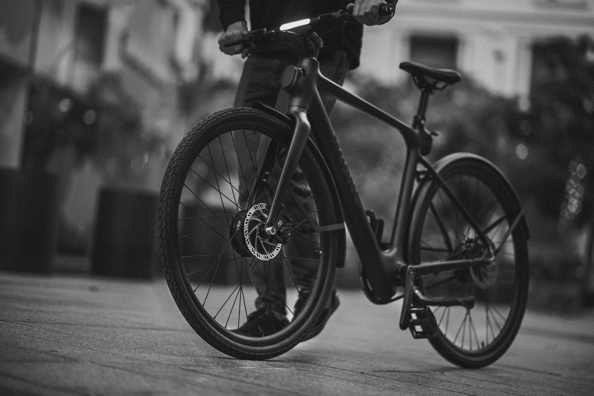 Modmo Saigon+ Electric Bicycle - RRP £2800 - Size L (Rider 175-190cm) - William George
